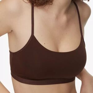 NWT Calvin Klein Women's Form to Body Unlined Bralette QF6757 - size M